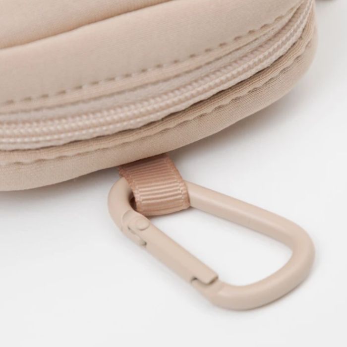 BRUNA FACE マイクロスクエアポーチ ボリス05